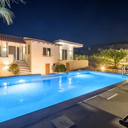 Villa Queen's Gem Luxury - Heated Jacuzzi & Pool Hersonissos (Crete)