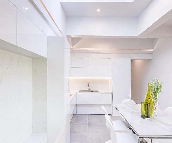 Queen's Gem Luxury - Heated Jacuzzi & Pool Villa *