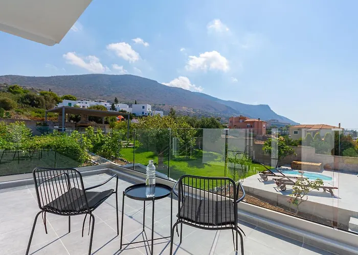 Queen's Gem Luxury - Heated Jacuzzi & Pool Villa *