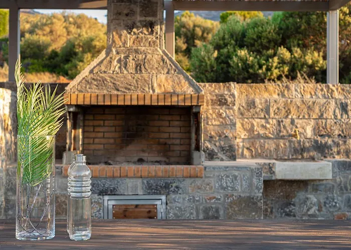 Queen's Gem Luxury - Heated Jacuzzi & Pool Villa