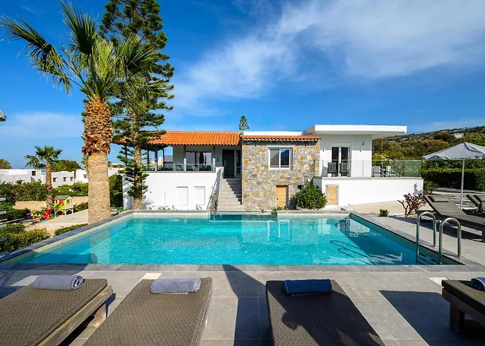 Villa Queen's Gem Luxury - Heated Jacuzzi & Pool