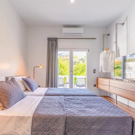 Βίλα Queen's Gem Luxury - Heated Jacuzzi & Pool