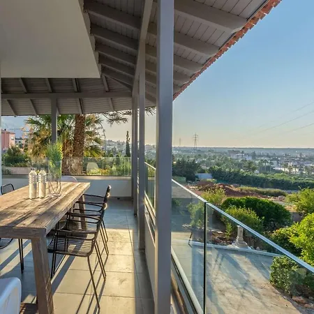 Βίλα Queen's Gem Luxury - Heated Jacuzzi & Pool *