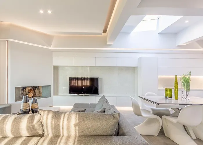 Queen's Gem Luxury - Heated Jacuzzi & Pool فيلة