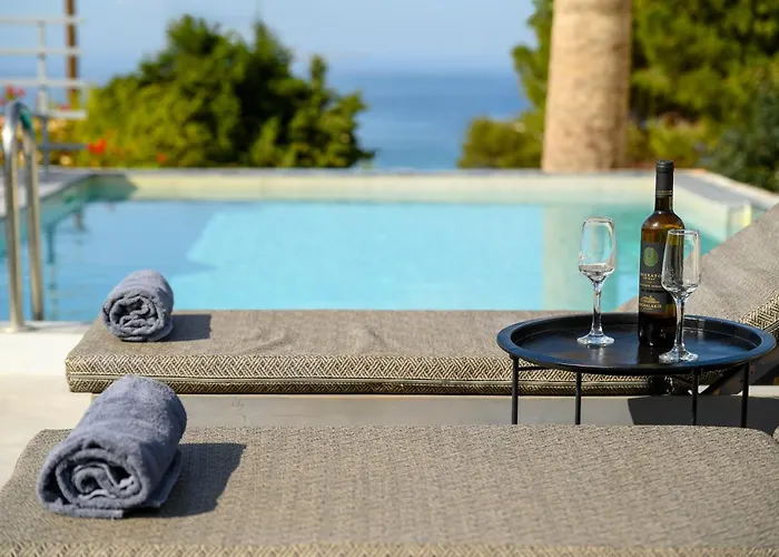 Queen's Gem Luxury - Heated Jacuzzi & Pool Hersonissos (Crete)