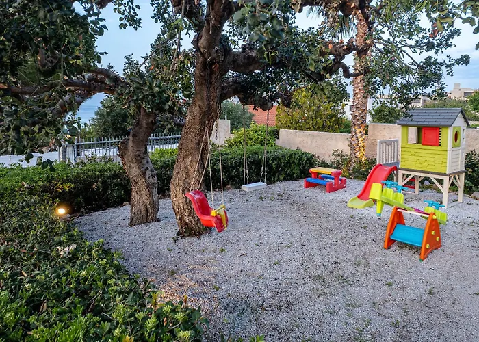 Vila Queen's Gem Luxury - Heated Jacuzzi & Pool Hersonissos (Crete)