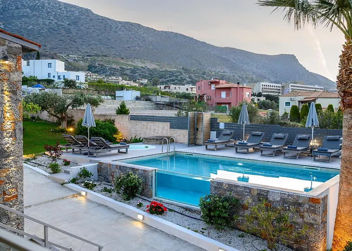 Vila Queen's Gem Luxury - Heated Jacuzzi & Pool *